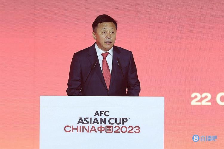 媒体人：足协周日上午召集开会，应该是拥护对杜兆才的审查调查