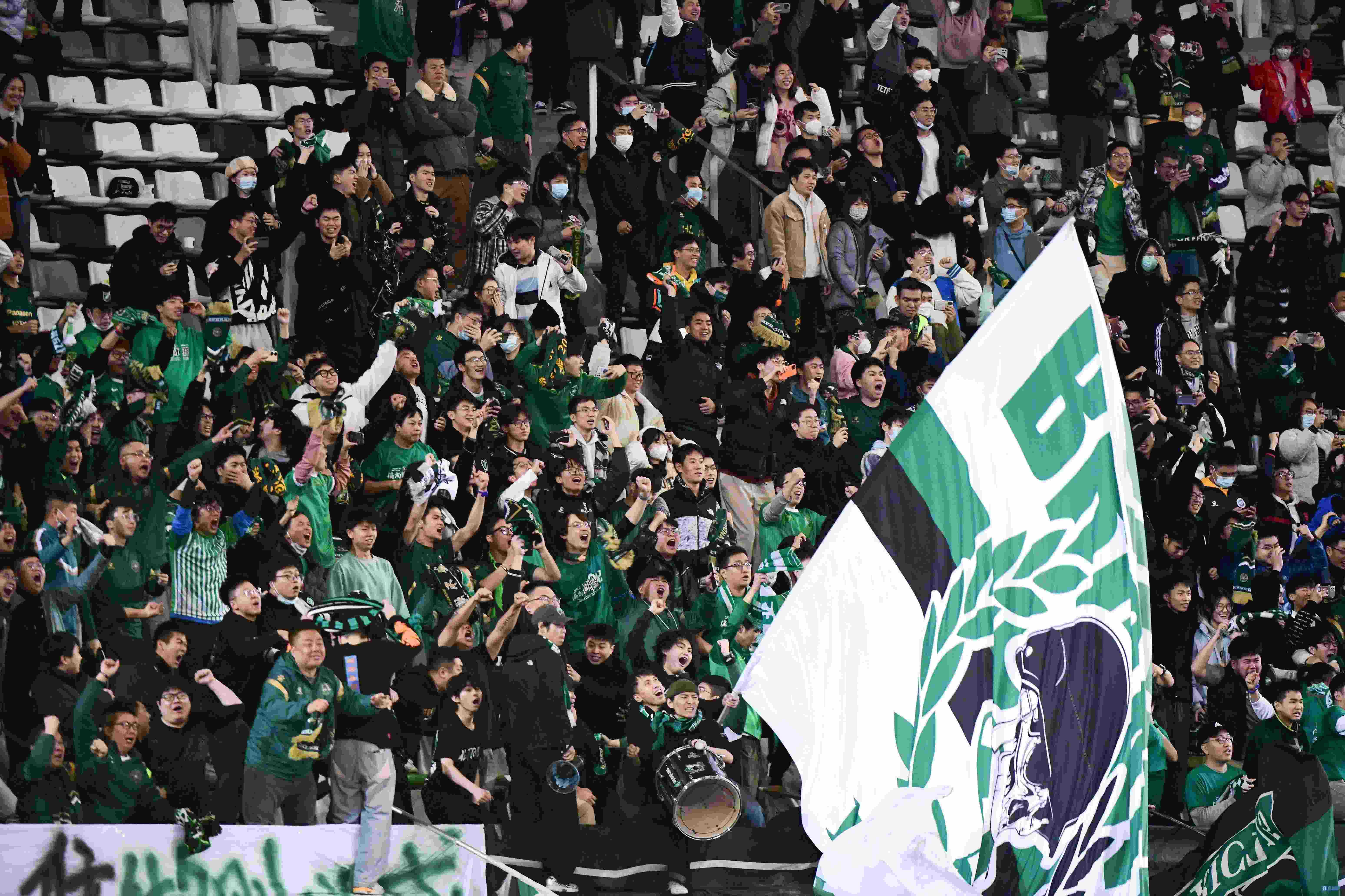 热身赛关注度高！“有礼杯”浙江对阵泰山共17000球迷现场观战