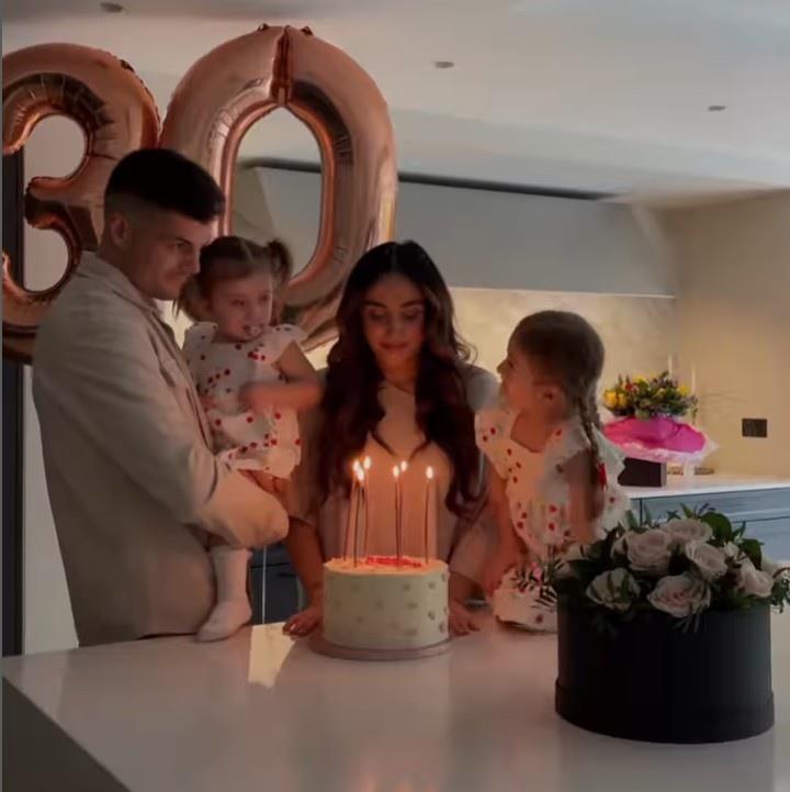 扎卡社媒：答应我老婆用进球作为她30岁生日的礼物，必须兑现承诺