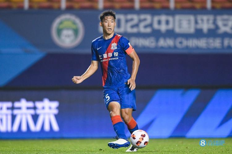 上海申花VS长春亚泰首发：朱辰杰、杨旭&刘云登场，张威替补