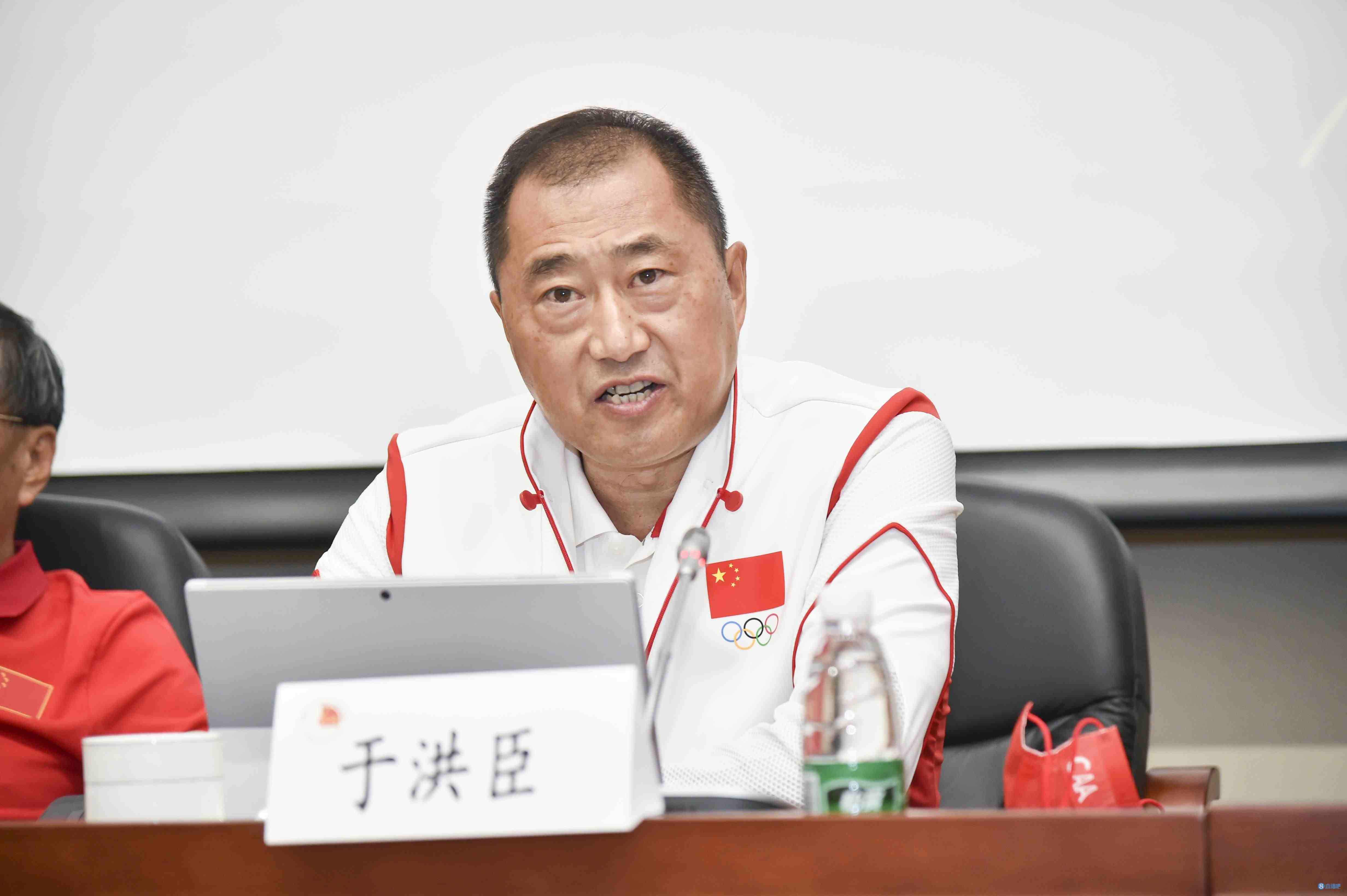 媒体人揭底于洪臣：搞全球招聘闹剧 中超版权谈判忽悠媒体