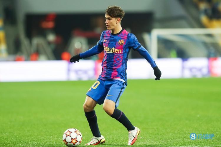 记者谈切尔西引进加维传闻：球员希望留在巴萨