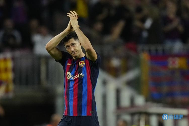 莱万：赢得联赛冠军对巴萨很重要，下赛季我们肯定会更好