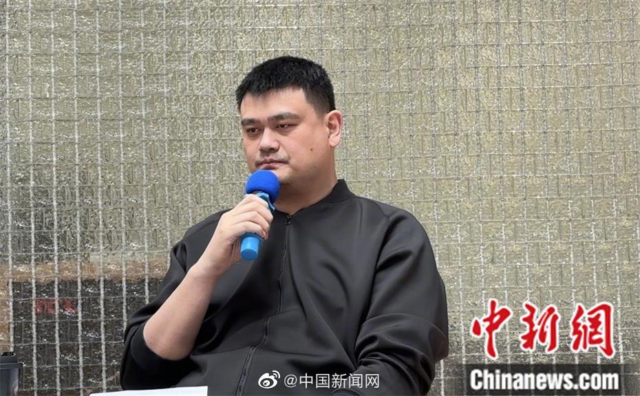 李璇：李铁事件最早是责令足协内部自查，若像篮协这样不会有反腐