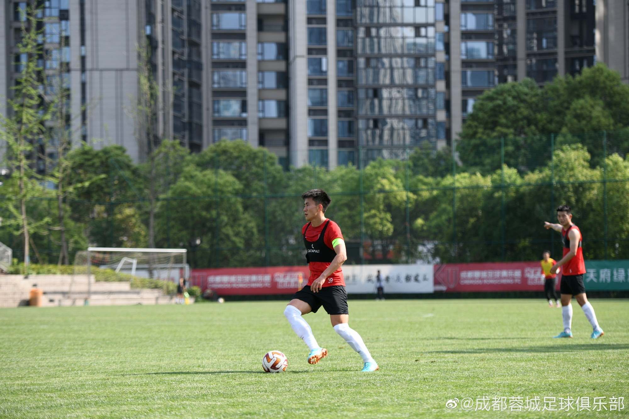 热身赛：成都蓉城3-2重庆铜梁龙，帕拉西奥斯、唐创、廖荣祥破门
