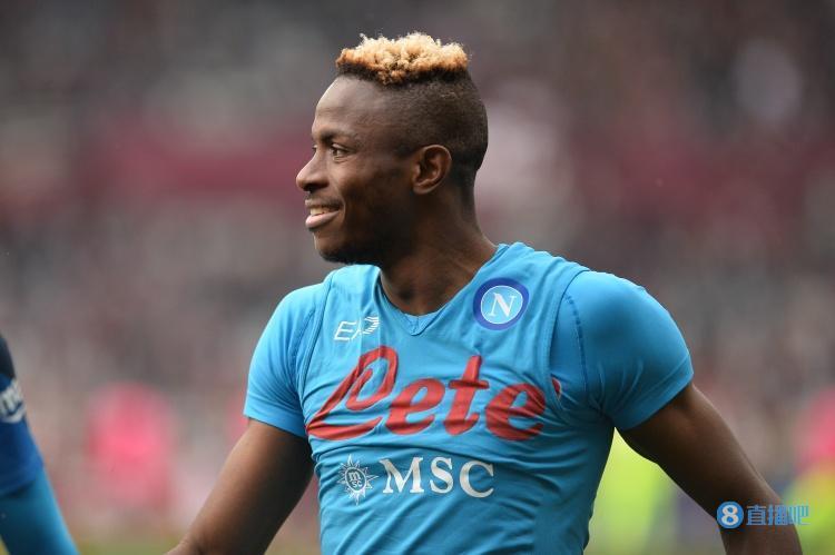 记者：拜仁中锋引援首选奥斯梅恩，穆阿尼和霍伊伦德是备选