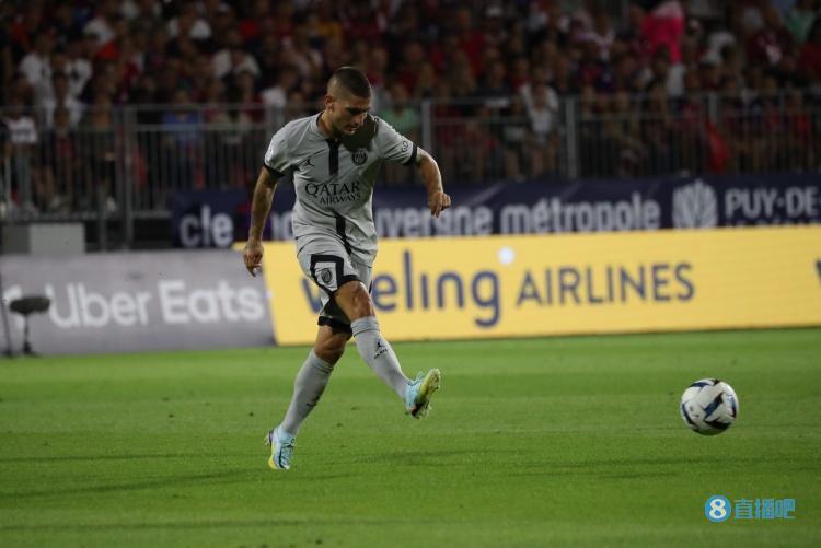 巴黎人报：姆巴佩“吃好睡好”的言论不是针对内马尔，而是维拉蒂