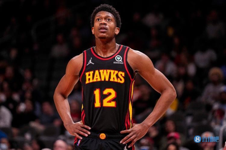 内外开花！亨特8投6中砍半场最高17分