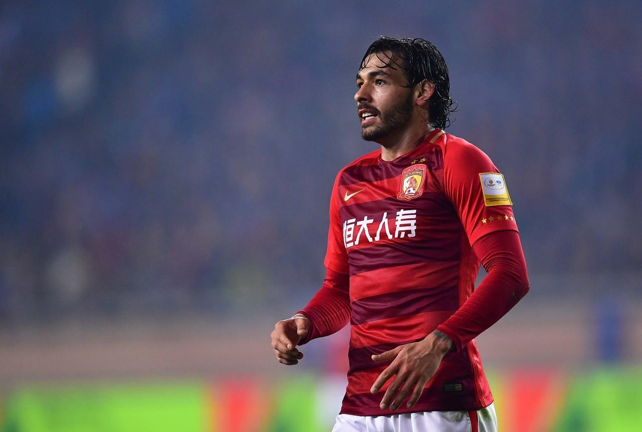 再见！广州恒大一天内两名旧将迪亚曼蒂、高拉特先后挂靴