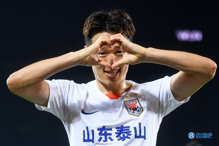 中超前两轮跑动：孙准浩24234米居首，杨明洋、斯坦丘二三位