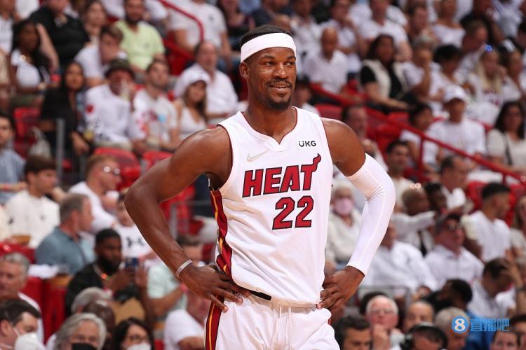 巴特勒7次在季后赛中砍下40  且全部是在热火时期砍下的