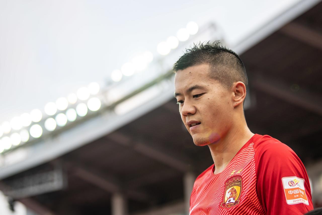 中超官方祝福黄博文：曾经的中超最年轻进球者告别球员身份