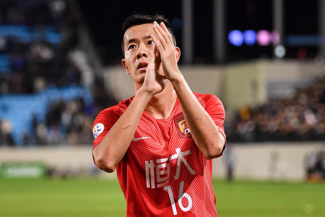 媒体人：当年恒大开出的条件让黄博文无法拒绝 他准备考A级教练证