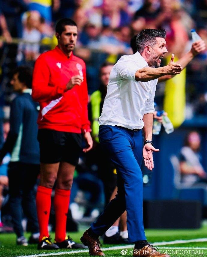 中超故人丨杭州旧将佩索拉诺西甲执教生涯强劲起步