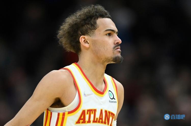 斯奈德：特雷-杨第四节把球队扛在了肩上 赢球是团队努力的结果