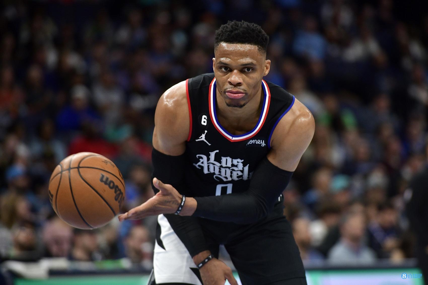 威少：有两样东西永远不会动摇  家庭和我的信仰！