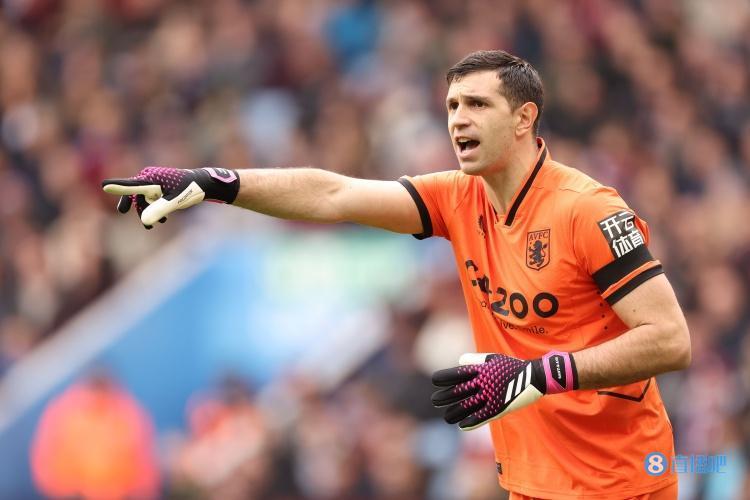 马丁内斯：我在维拉感觉很好，在尝试把阿根廷的朋友带到这里