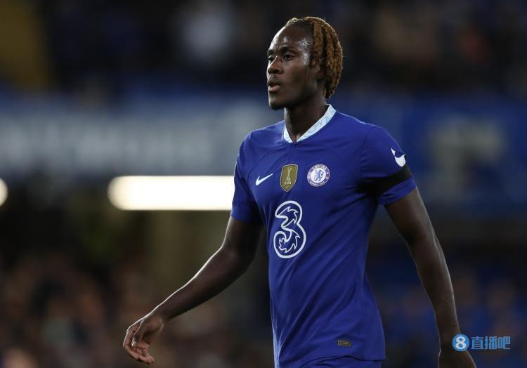 查洛巴：球员们很努力，真的无法解释目前球队的颓势