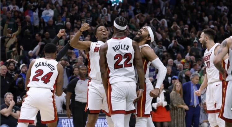 巴特勒和布克交相辉映 正如今年季后赛舞台上的乔丹科比