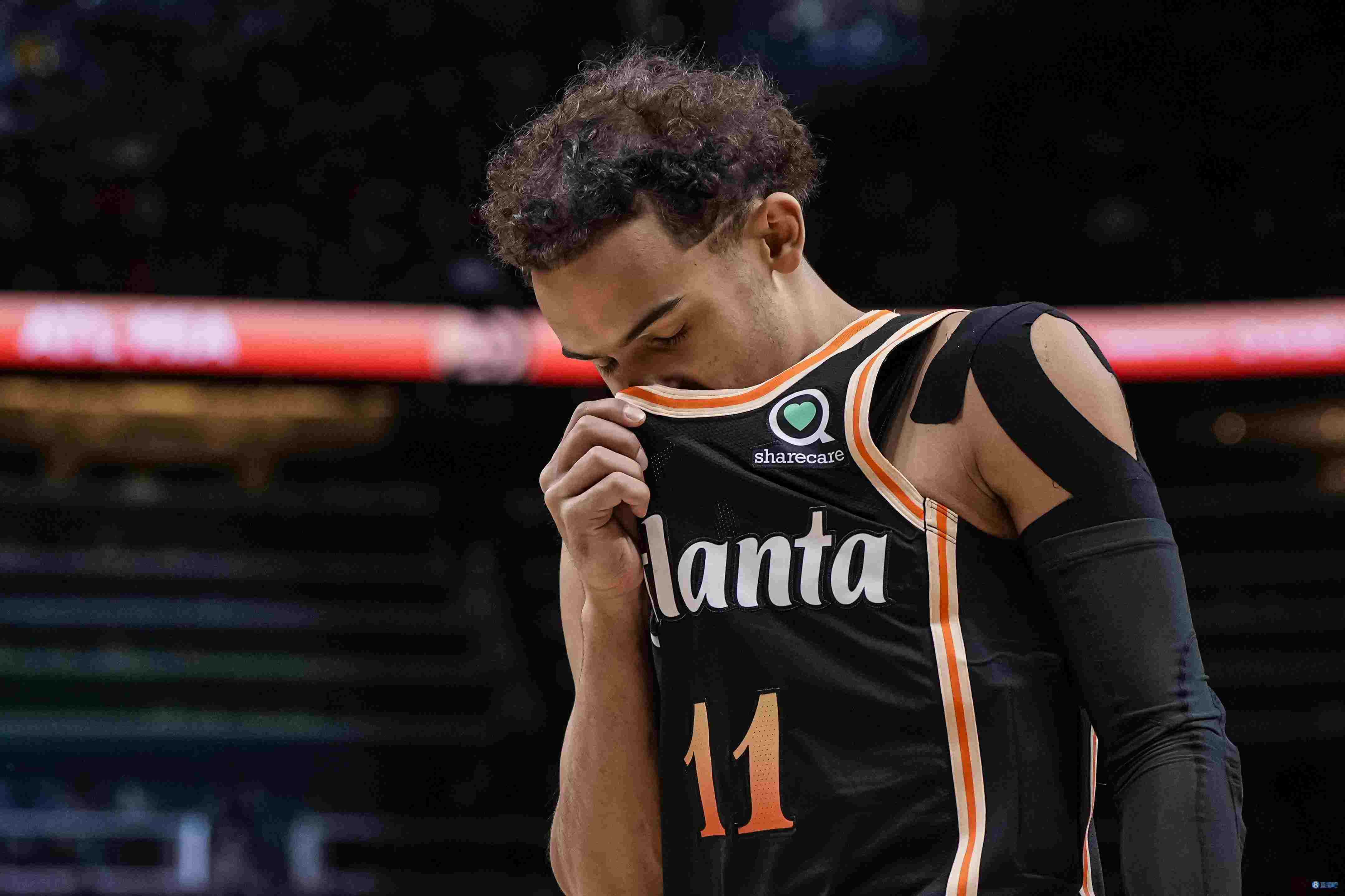 判若两人！特雷杨上半场砍25分 下半场13中1仅得5分