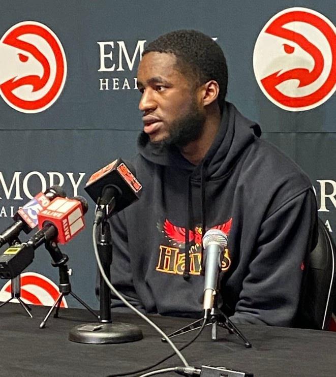 AJ-格里芬：系列赛G3可能是我见过最好的篮球赛 我在场边学到很多