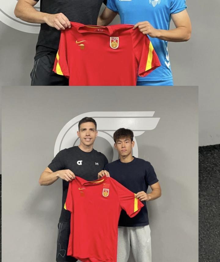 Athlos训练中心晒出的何小珂训练照片 小珂向...