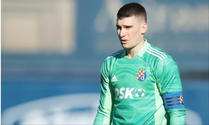 有传闻称曼联有意萨格勒布迪纳摩门将利瓦科维奇，鲁...