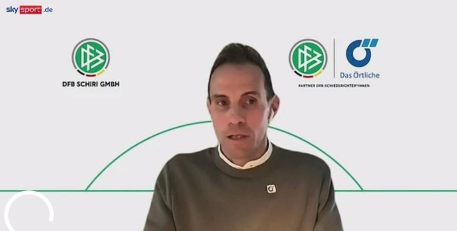 多特vs波鸿裁判斯特格曼承认误判：波鸿后卫的确碰倒了阿德耶米