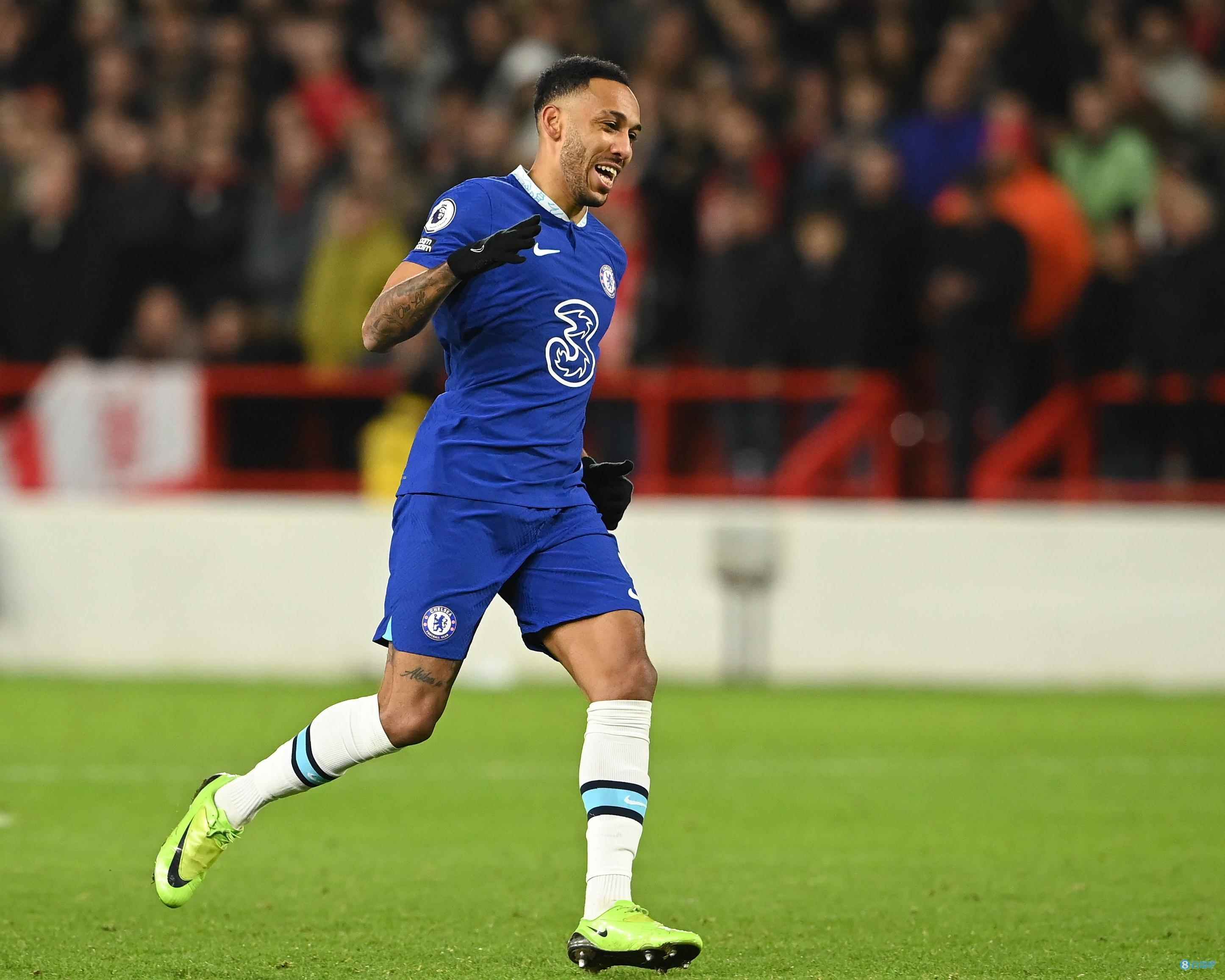 媒体人：奥巴梅扬回归巴萨的可能性高达80%