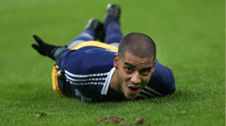 本轮巴甲，归化球员阿兰时隔1月多登场并打入1球，...