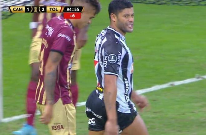 上港名宿胡尔克这屁股越发离谱了