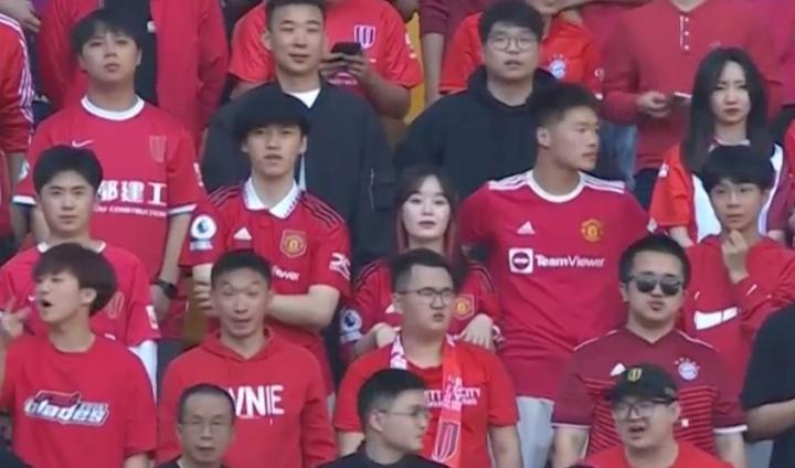只要是红色都可以！