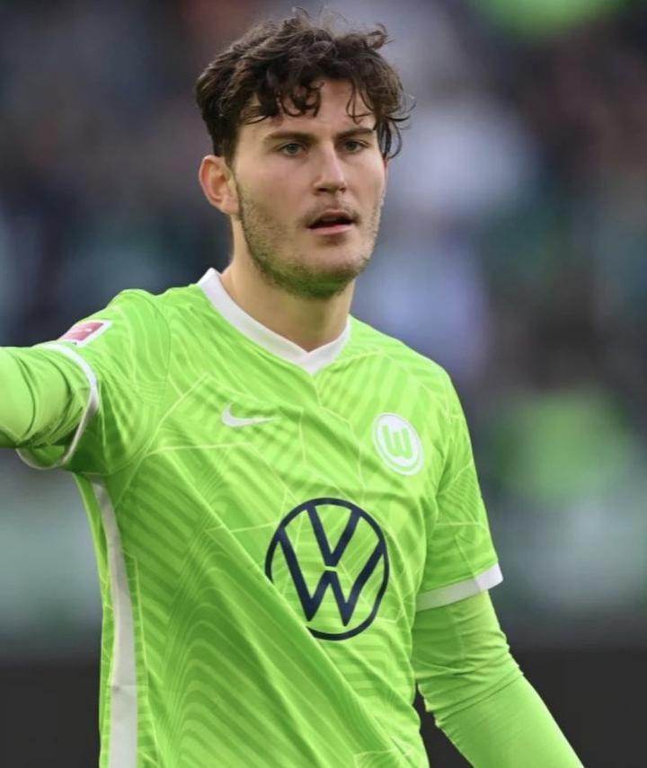 在沃尔夫斯堡3-0战胜美因茨的比赛中，丹麦前锋温...