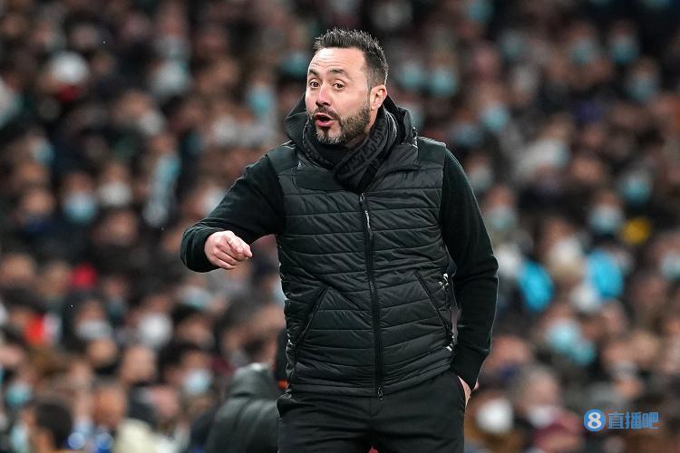 邮报：德泽尔比身体不适，可能无法指挥对曼联的比赛