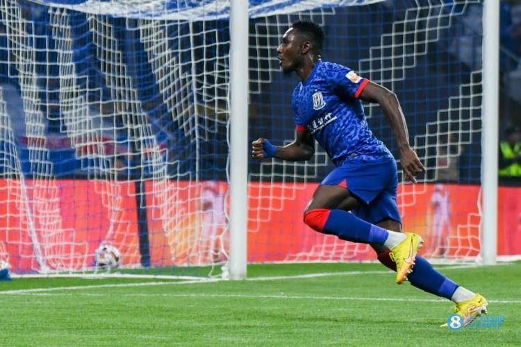 沪媒赞申花：“吴”懈可击！连赢四个1-0，打卡中超榜首