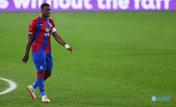 巴恩斯：阿森纳和热刺应该尝试签下水晶宫中卫格伊，他很棒