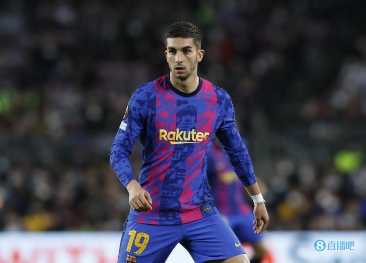 世体：尽管阿斯顿维拉有意，但费兰没有计划在今夏离开巴萨