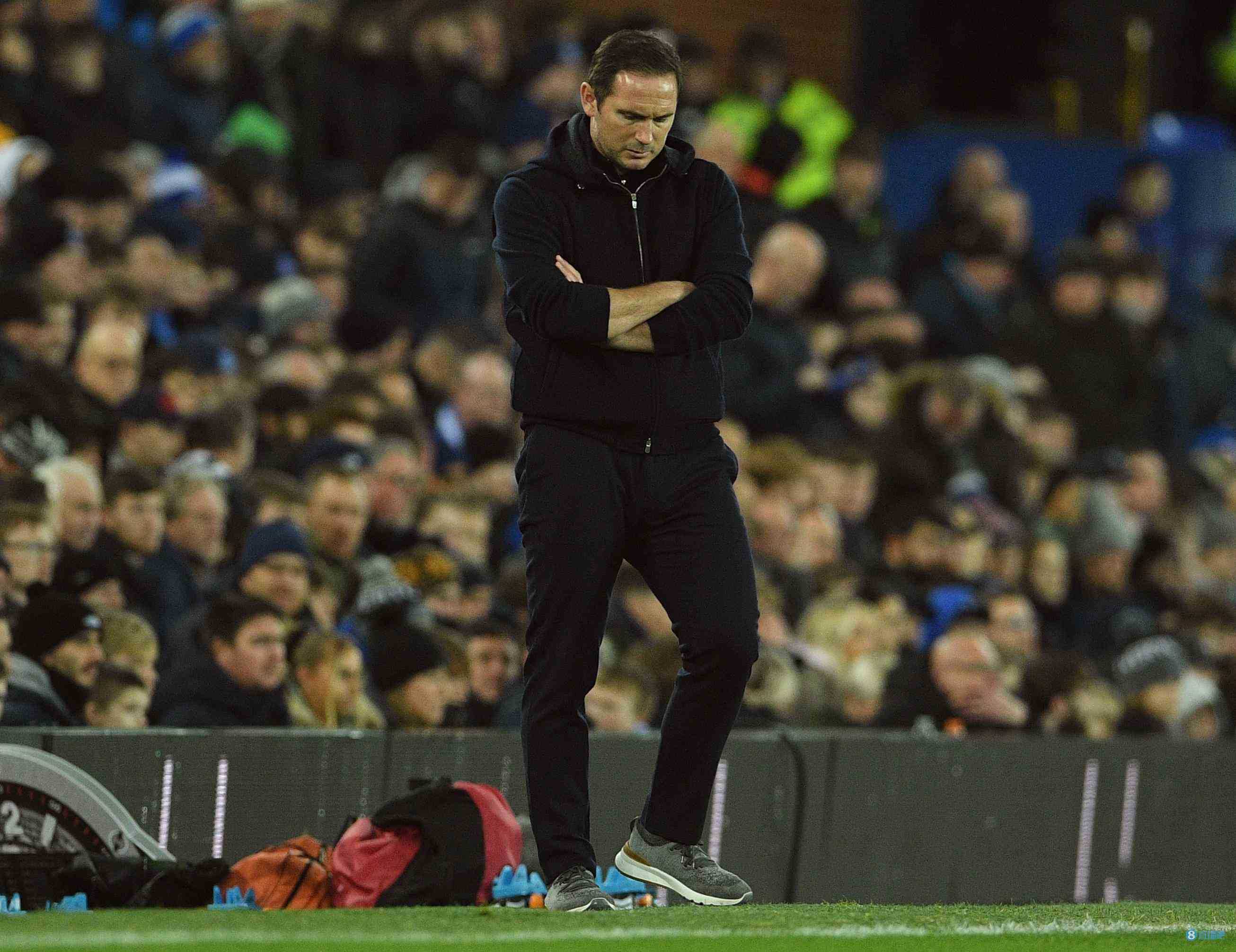 兰帕德：我们信任门迪所以他首发 我们急需斯特林这样的表现