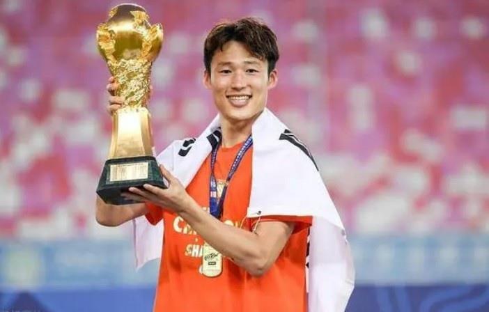 孙准浩涉案被拘！韩国球员犯罪屡见不鲜，前中超外援曾被波及