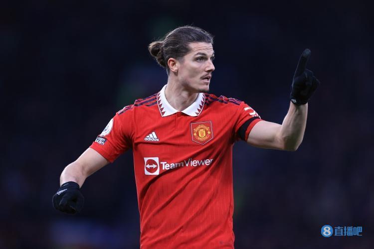 罗马诺：无论萨比策是否留在曼联，滕哈赫今夏都想要新中场