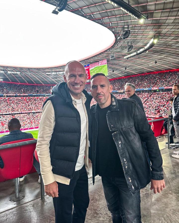 哇！又见罗贝里。