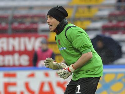 意大利足球运动员，文森佐·菲奥里洛出生