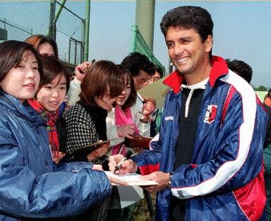 贝贝托签约鹿岛鹿角