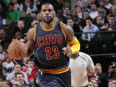 足球历史3月10日的今天，发生了什么事情。