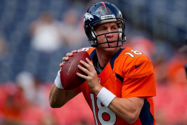 NFL著名四分卫佩顿·曼宁出生