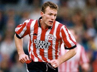 希勒成为联赛最年轻完成帽戏者