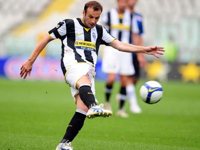 意大利足球运动员扎内蒂出生