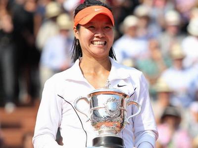 李娜法网折桂首捧大满贯
