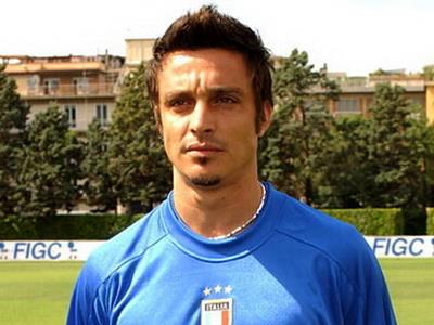 意大利后卫马西莫·奥多出生