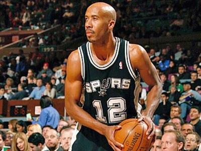 前NBA球员布鲁斯·鲍文出生